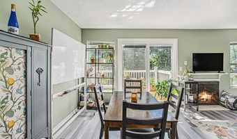 239 Fieldcrest St, Ann Arbor, MI 48103