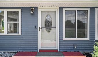 498 Juniper Ln, Cheshire, CT 06410