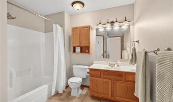 15511 Gateway Path 132, Apple Valley, MN 55124