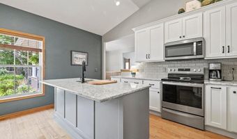 14425 Freesia Way, Apple Valley, MN 55124
