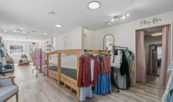 623 E Main St, Anoka, MN 55303