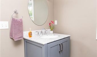 59 Camden Ln, Cranston, RI 02921
