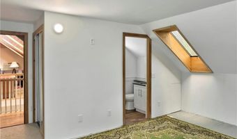 223 Ten Rod Rd, Exeter, RI 02822