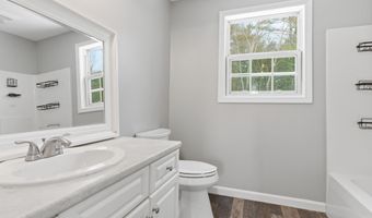 6 Mulberry Ln, Amherst, NH 03031