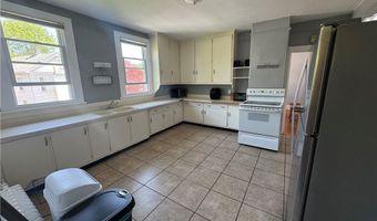 60 Berkeley Ave 2, Newport, RI 02840