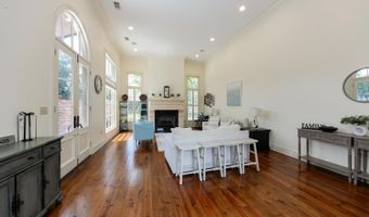 10757 Royal Ridge Ave, Baton Rouge, LA 70810