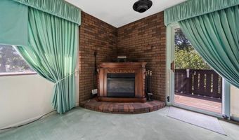 614 Pocasset Ct, Warwick, RI 02886