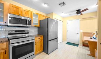 641 MAPLE OAK Cir 101, Altamonte Springs, FL 32701