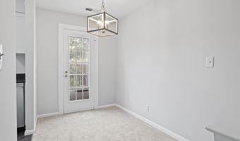 2641 S WALTER REED Dr B, Arlington, VA 22206