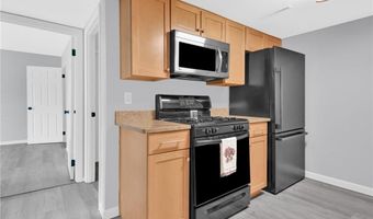 1137 Hartford Ave 5B, Johnston, RI 02919