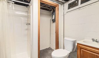 1210 Henry St, Ann Arbor, MI 48104