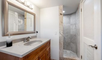 557 Kupulau Dr, Kihei, HI 96753