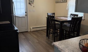 7 Willow St, Allenstown, NH 03275