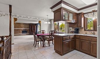 630 W CAPITOL Dr, Appleton, WI 54911