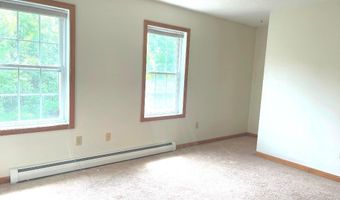 9 Crate Ln, Canaan, NH 03741