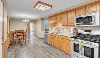 608 E Hazel St, Albion, IN 46701