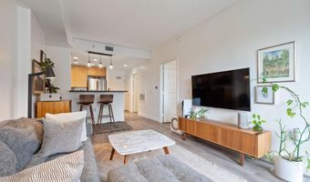 3650 S GLEBE Rd 450, Arlington, VA 22202