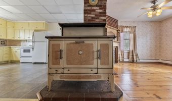 730 Beech Hill Rd, Auburn, ME 04210