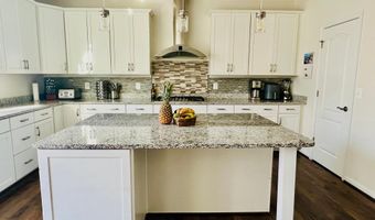 24823 BARRINGTON GROVE Ct, Aldie, VA 20105