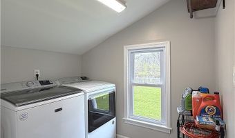 241 East Ave, Akron, NY 14001
