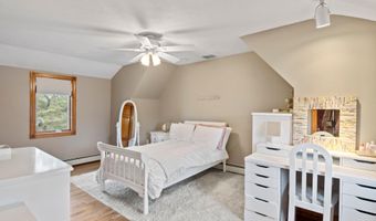 13 Evans Ave, Albertson, NY 11507