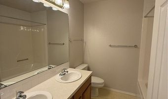 15 Pennine Ln, Bella Vista, AR 72714