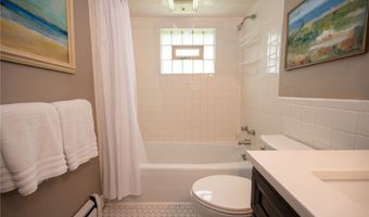 15 South Ln, Angola, NY 14006
