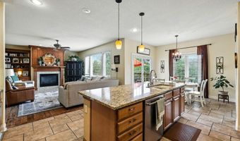 2001 NE Innsbruck Dr, Ankeny, IA 50021