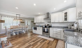 108 Farrar Dr, Aurora, IN 47001