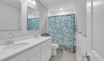 3 Widgeon Dr, Bayville, NJ 08721