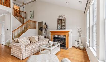 10 Pierhead Dr, Barnegat, NJ 08005