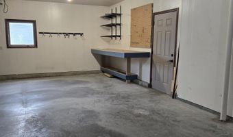 212 S Augusta Ave, Brandon, SD 57005