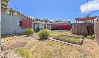 11428 Redwood St, Armona, CA 93202