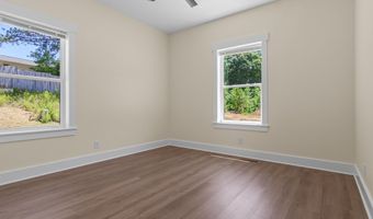 109 Running Creek Dr, Abbeville, SC 29620