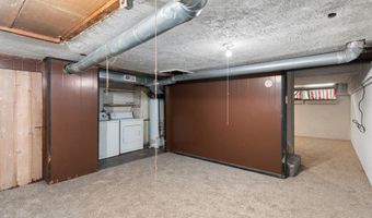 6023 CHINQUAPIN Pkwy, Baltimore, MD 21239