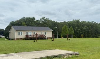 2749 Trent Hatchery Rd, Appomattox, VA 24522