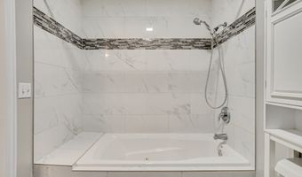 185 N 50 W, Centerville, UT 84014