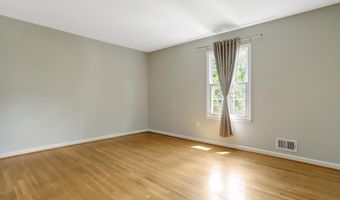 8302 NIGHTINGALE Ct, Annandale, VA 22003