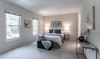7910 PEYTON FOREST Trl, Annandale, VA 22003