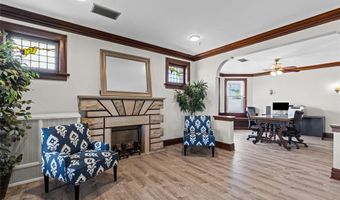 8923 Gravois Rd, Affton, MO 63123