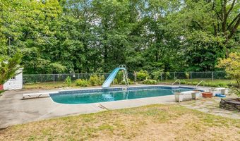 298 Vine St, Athol, MA 01331
