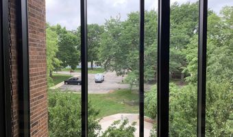 6302 Mineral Point Rd 303, Madison, WI 53705