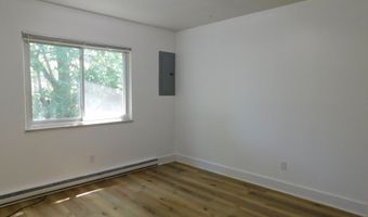 245 Brookridge Ct #2, Ann Arbor, MI 48103