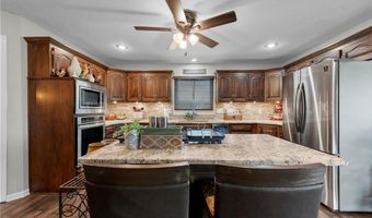 3401 N 154th St, Basehor, KS 66007