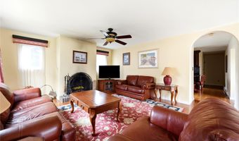 88 Central Ave, Amityville, NY 11701