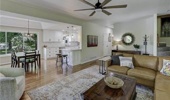 3 Redbird Dr, Agency, MO 64401