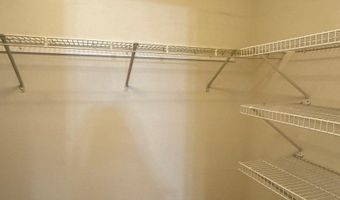 2 FALLEN TREE Ct C, Baltimore, MD 21227