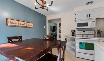 1312 N VIOLA St, Appleton, WI 54911
