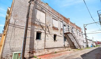 112 S Madison Ave, Aurora, MO 65605
