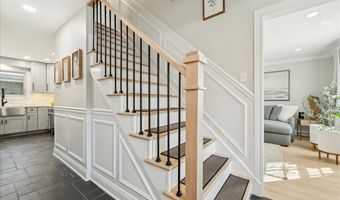 116 E Orchard St, Arlington Heights, IL 60005